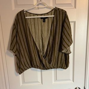 Olive green deep V crop - forever 21 - 2X